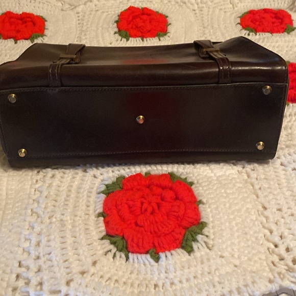 Handbag - Picture 6 of 9